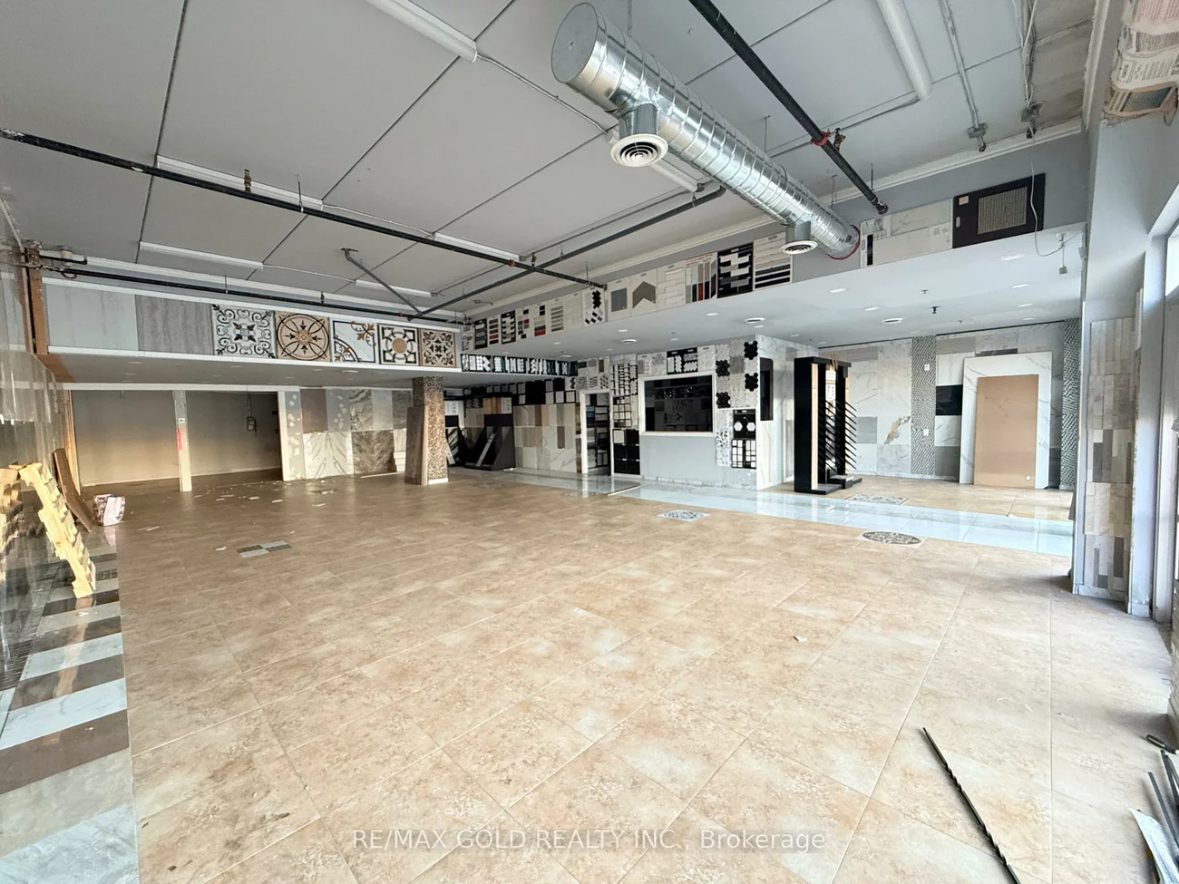 2980, Drew, Malton, Mississauga