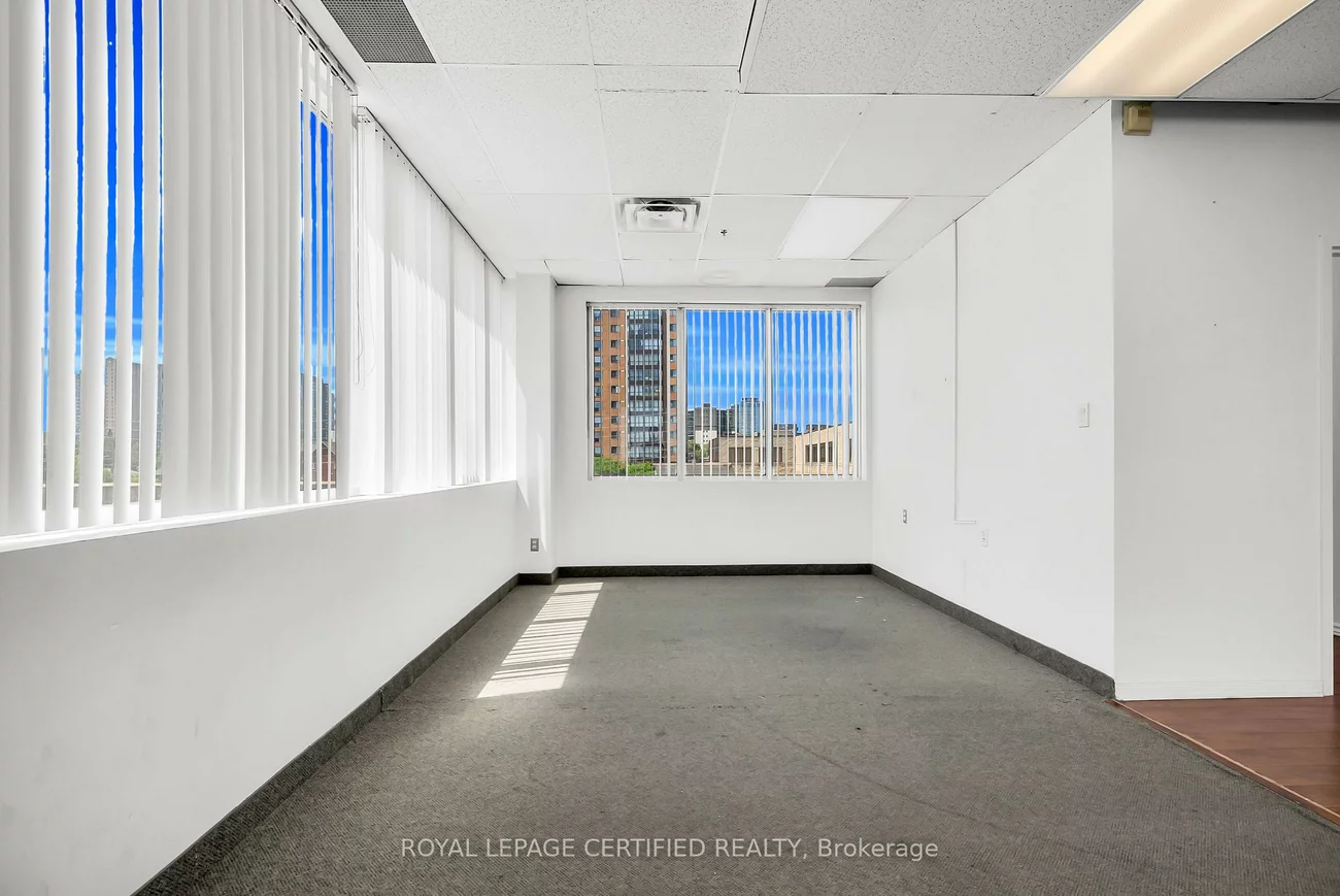 3024, Hurontario, Cooksville, Mississauga