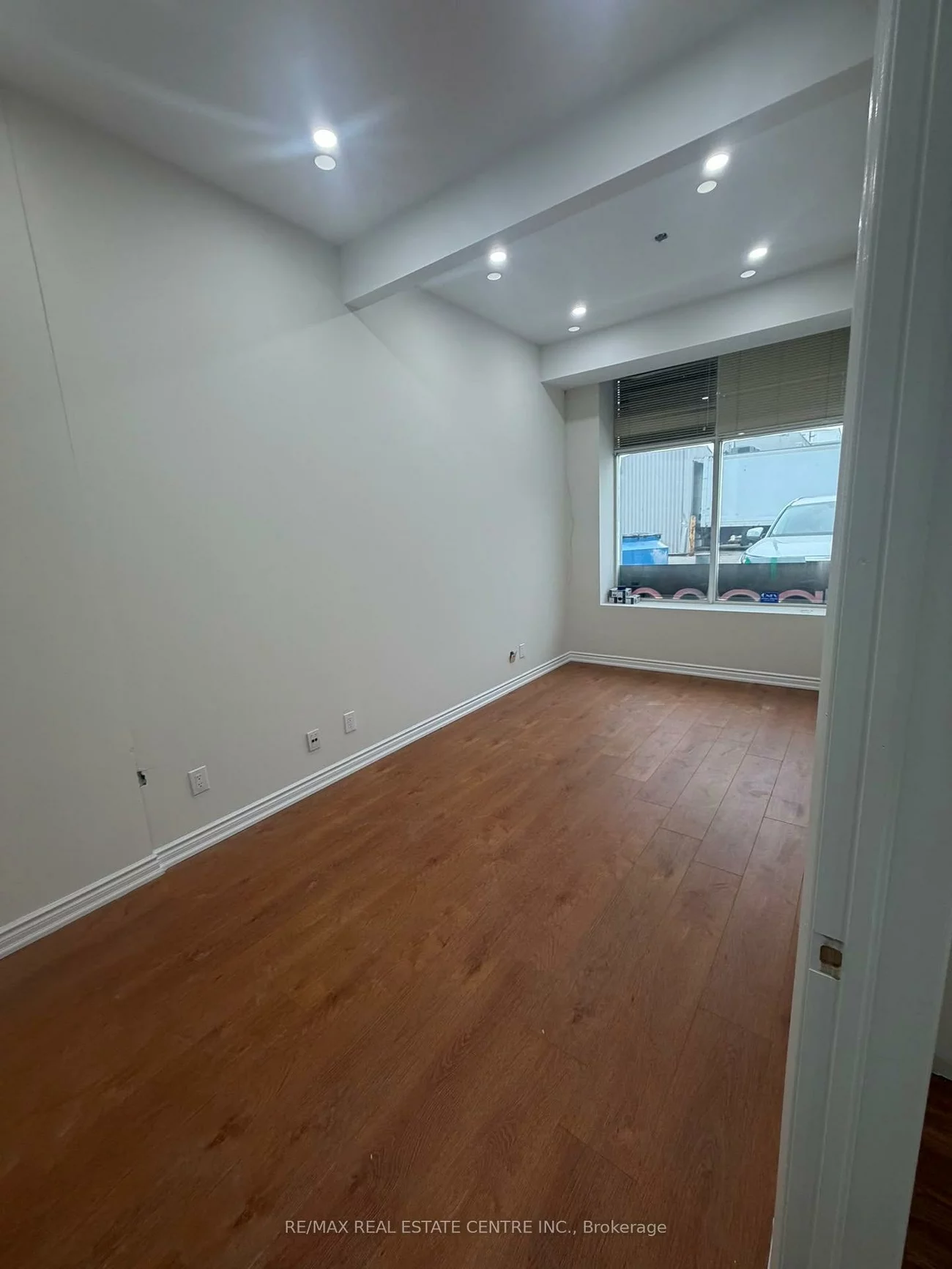1315, Derry, Northeast, Mississauga