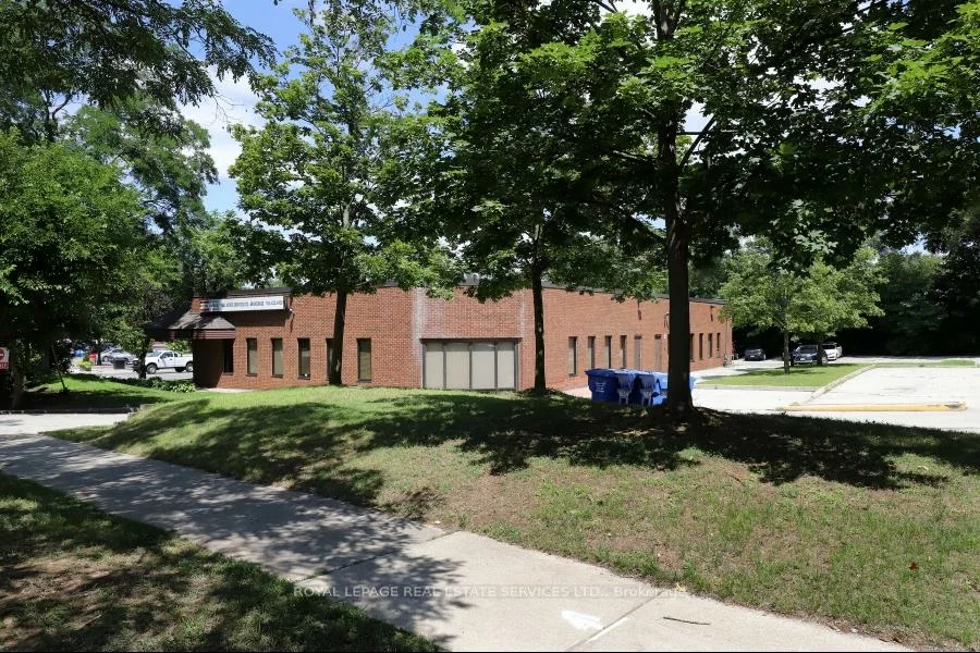 1654, Lakeshore, Clarkson, Mississauga