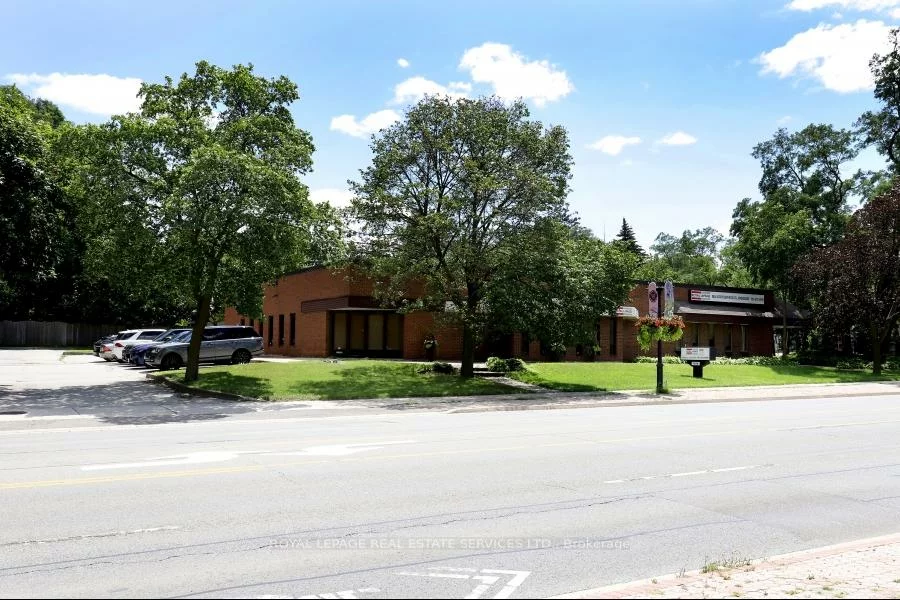 1654, Lakeshore, Clarkson, Mississauga
