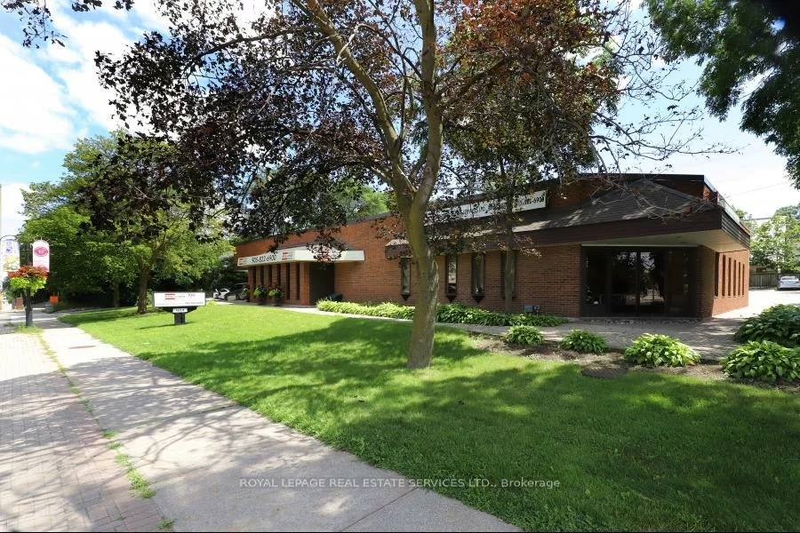 1654, Lakeshore, Clarkson, Mississauga