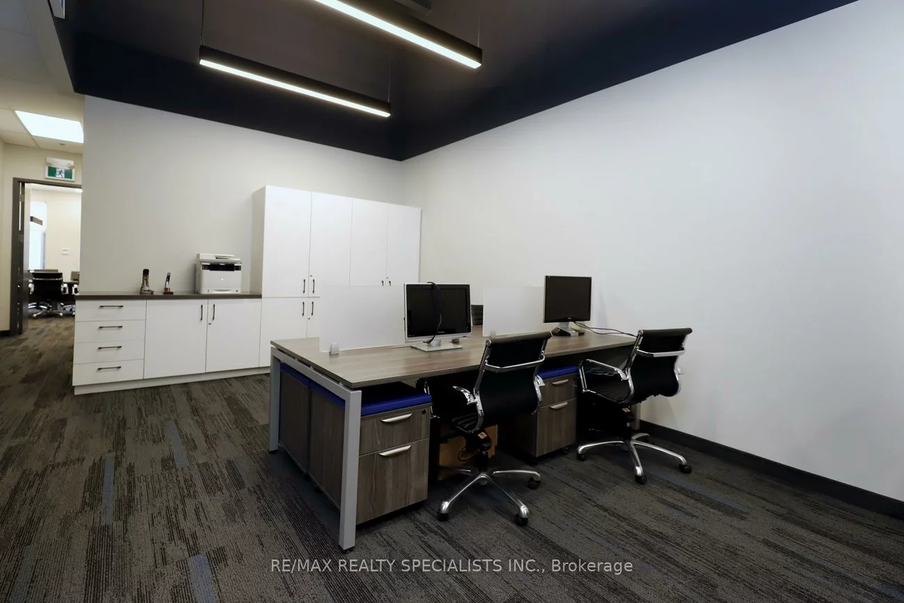 5160, Explorer, Airport Corporate, Mississauga