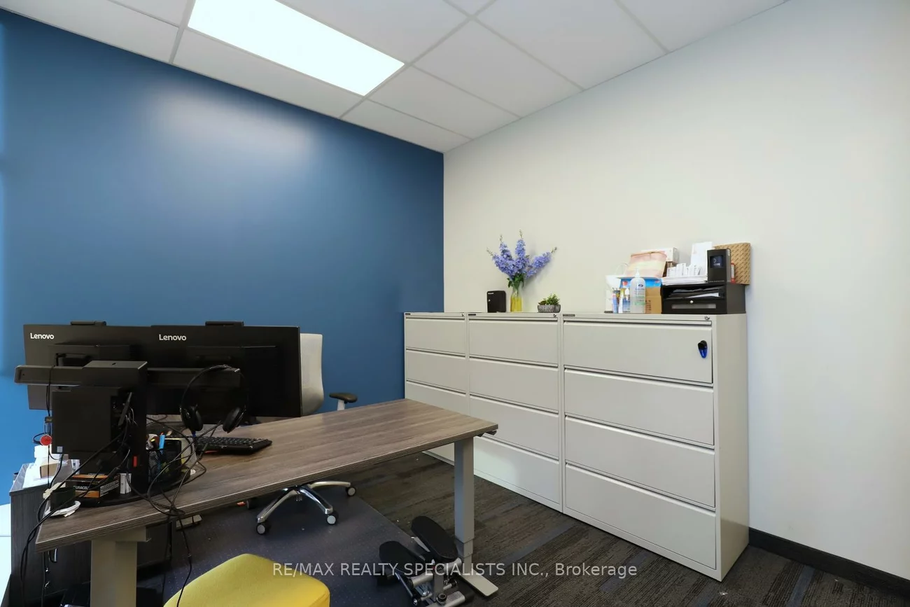 5160, Explorer, Airport Corporate, Mississauga