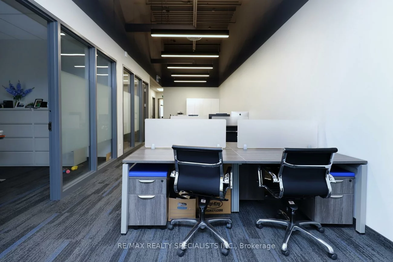 5160, Explorer, Airport Corporate, Mississauga