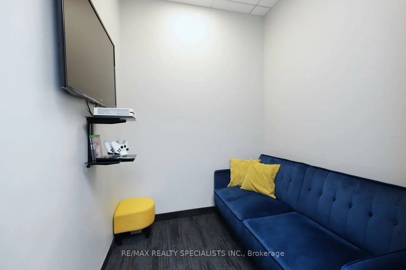 5160, Explorer, Airport Corporate, Mississauga