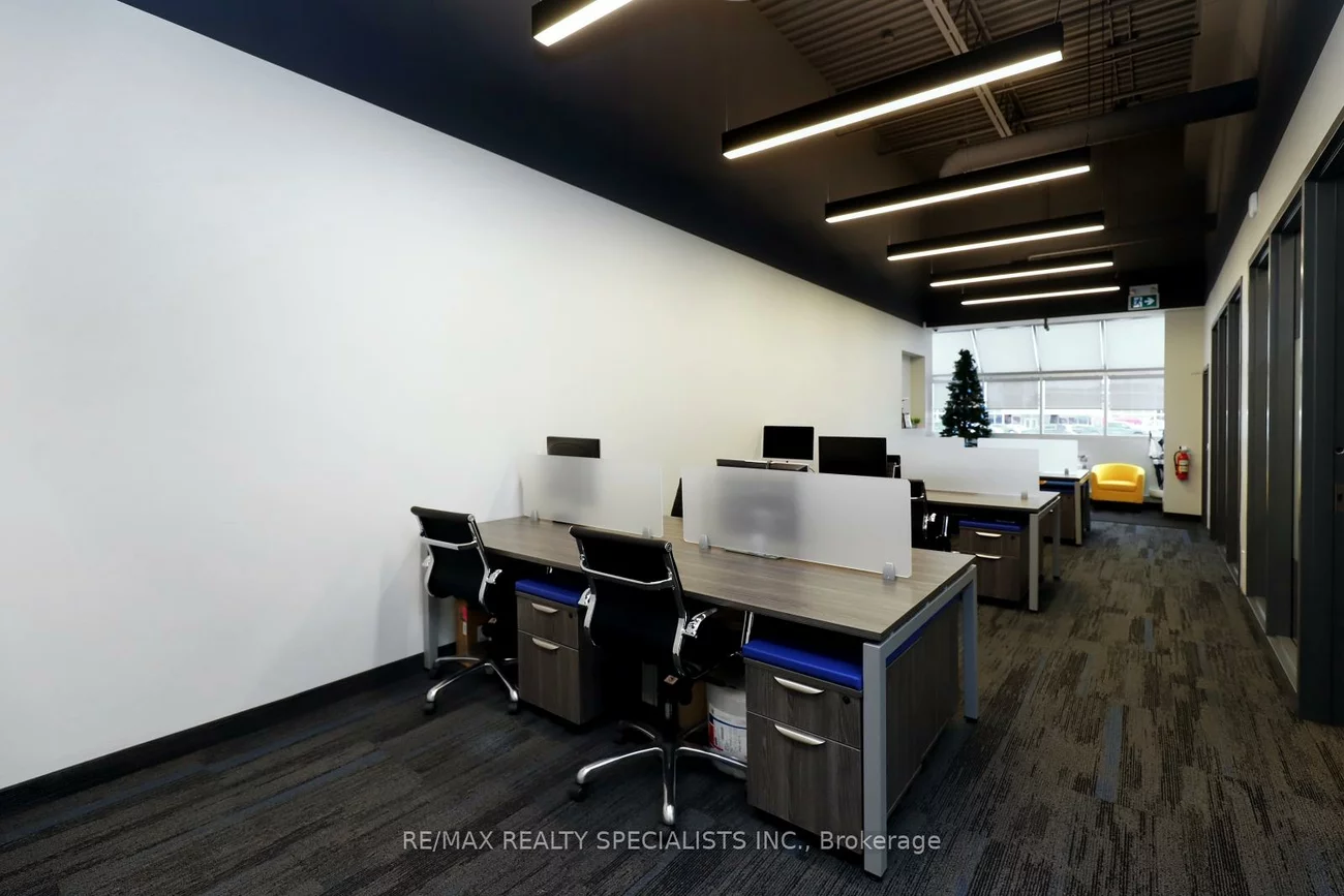5160, Explorer, Airport Corporate, Mississauga