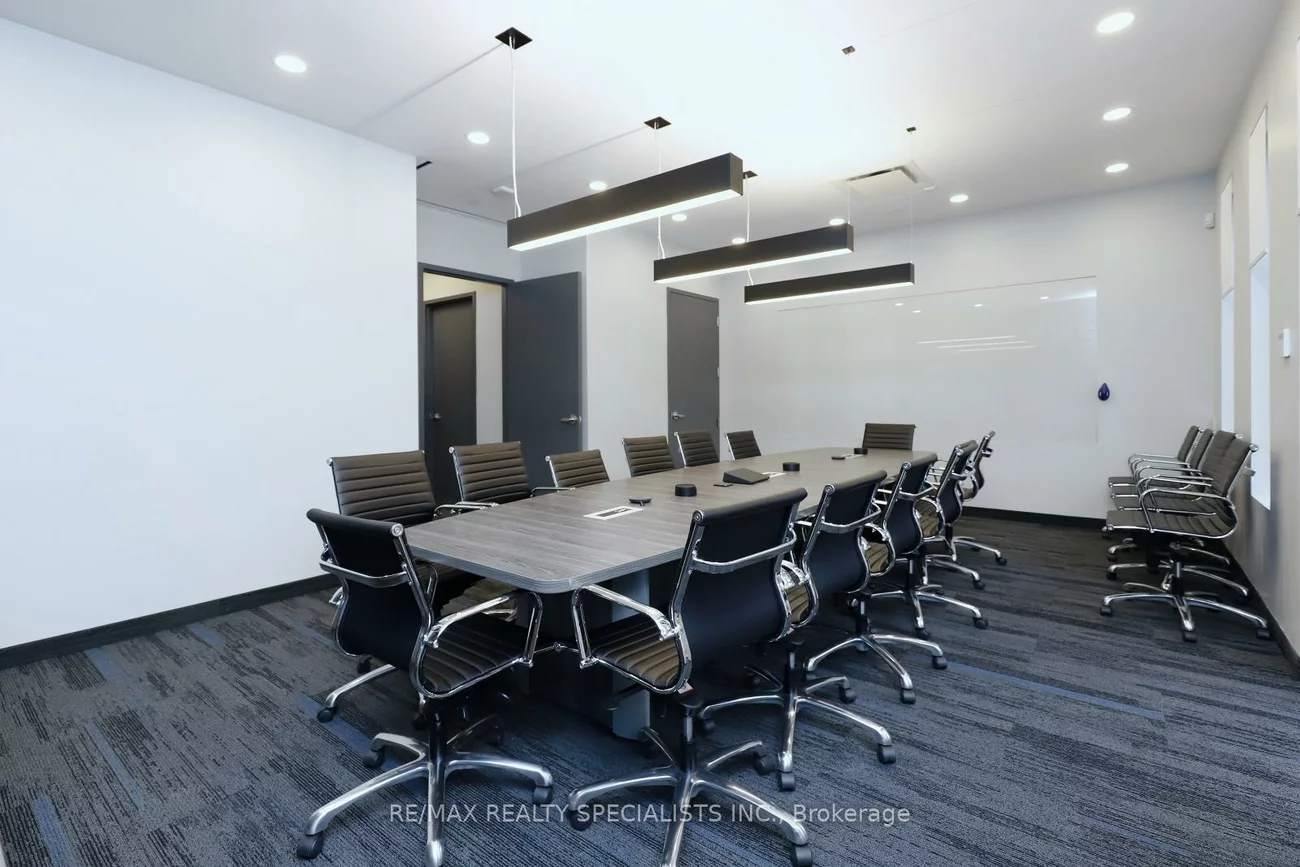 5160, Explorer, Airport Corporate, Mississauga