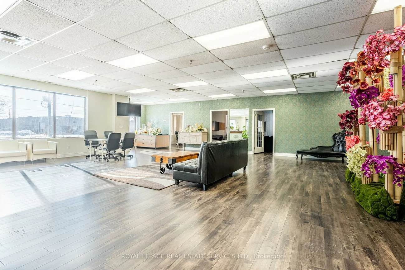 1229, Lorimar, Northeast, Mississauga