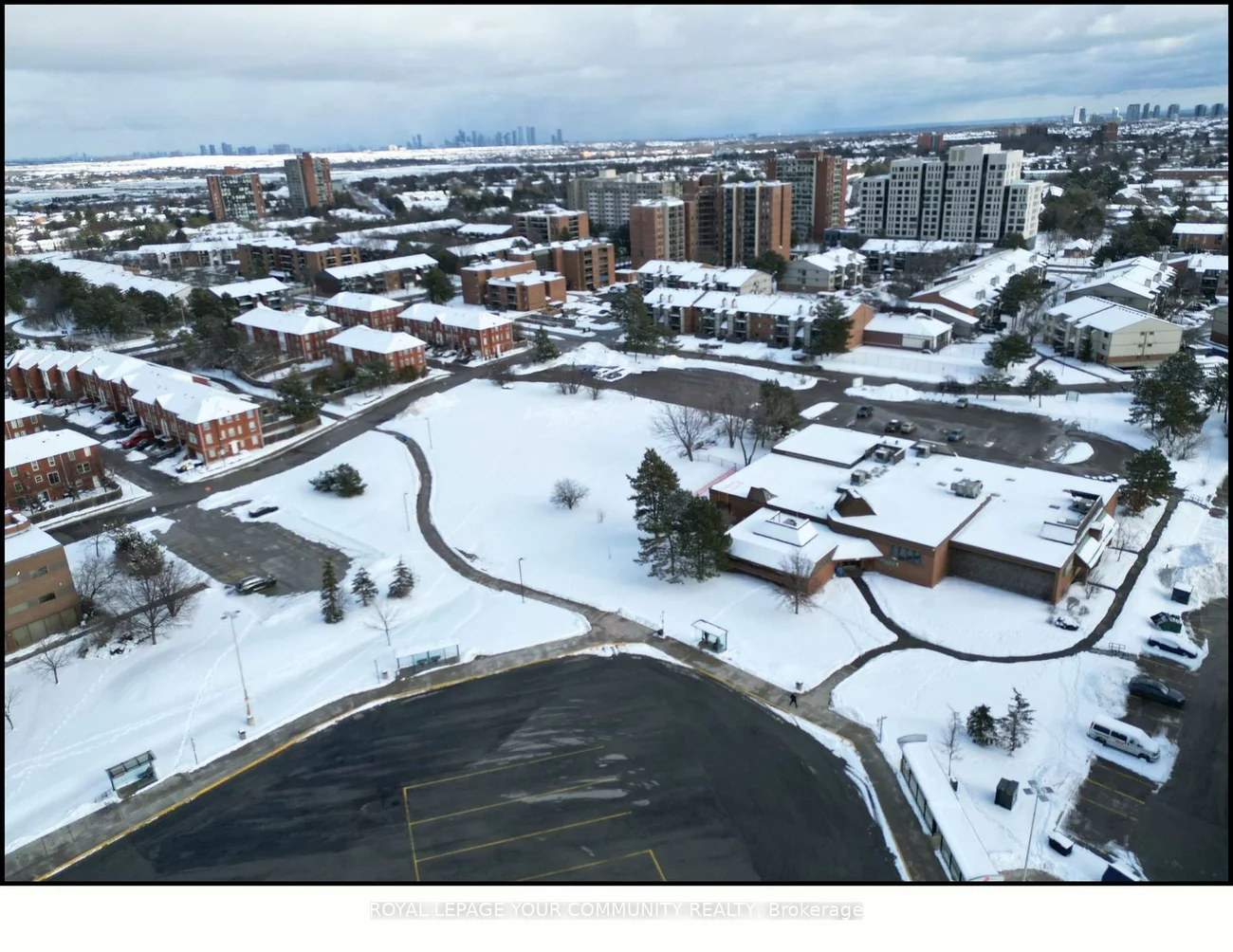 6945, Meadowvale Town Centre, Meadowvale, Mississauga