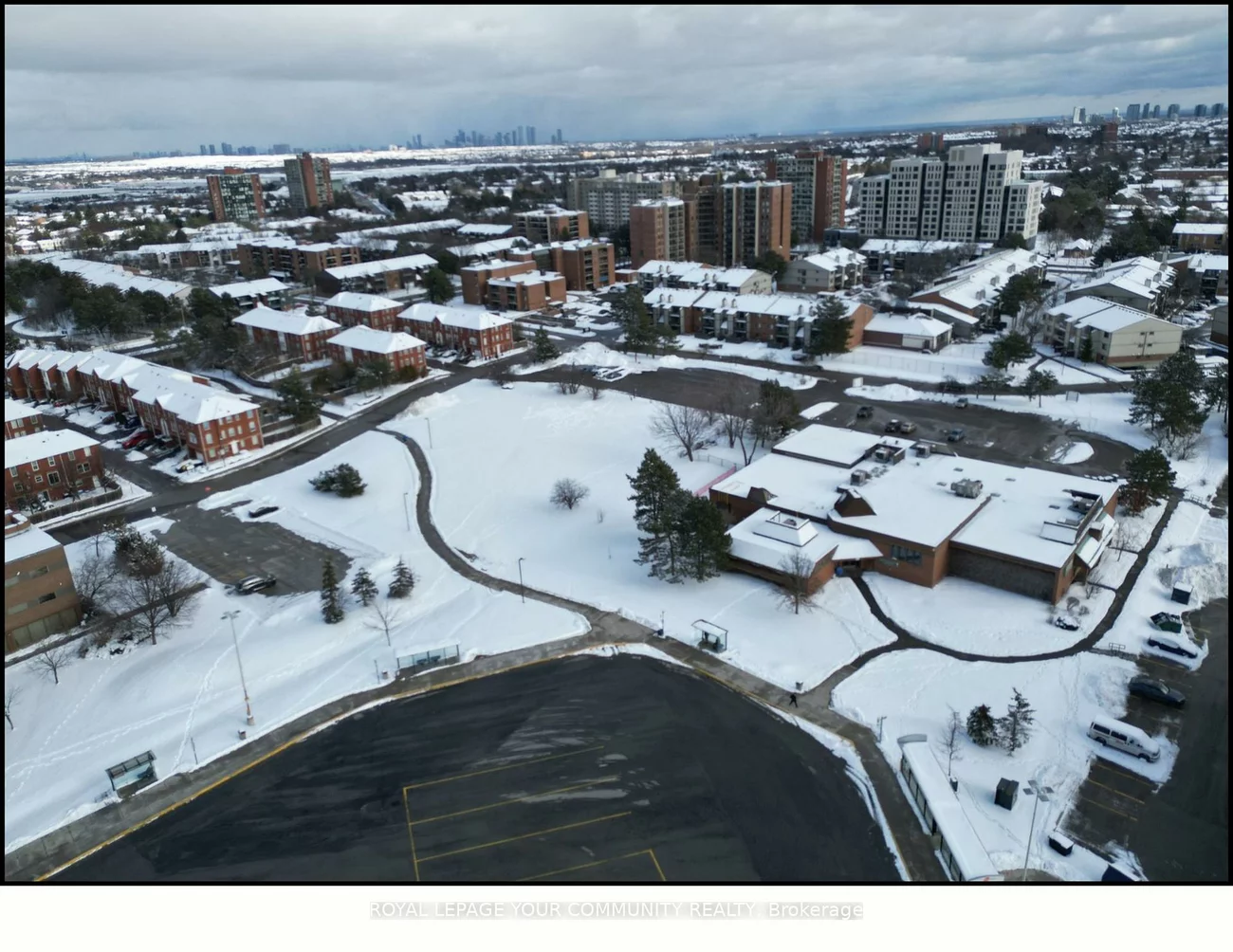 6945, Meadowvale Town Centre, Meadowvale, Mississauga