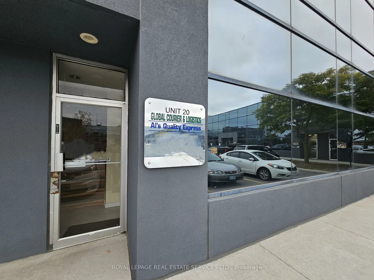 2355, Derry, Northeast, Mississauga
