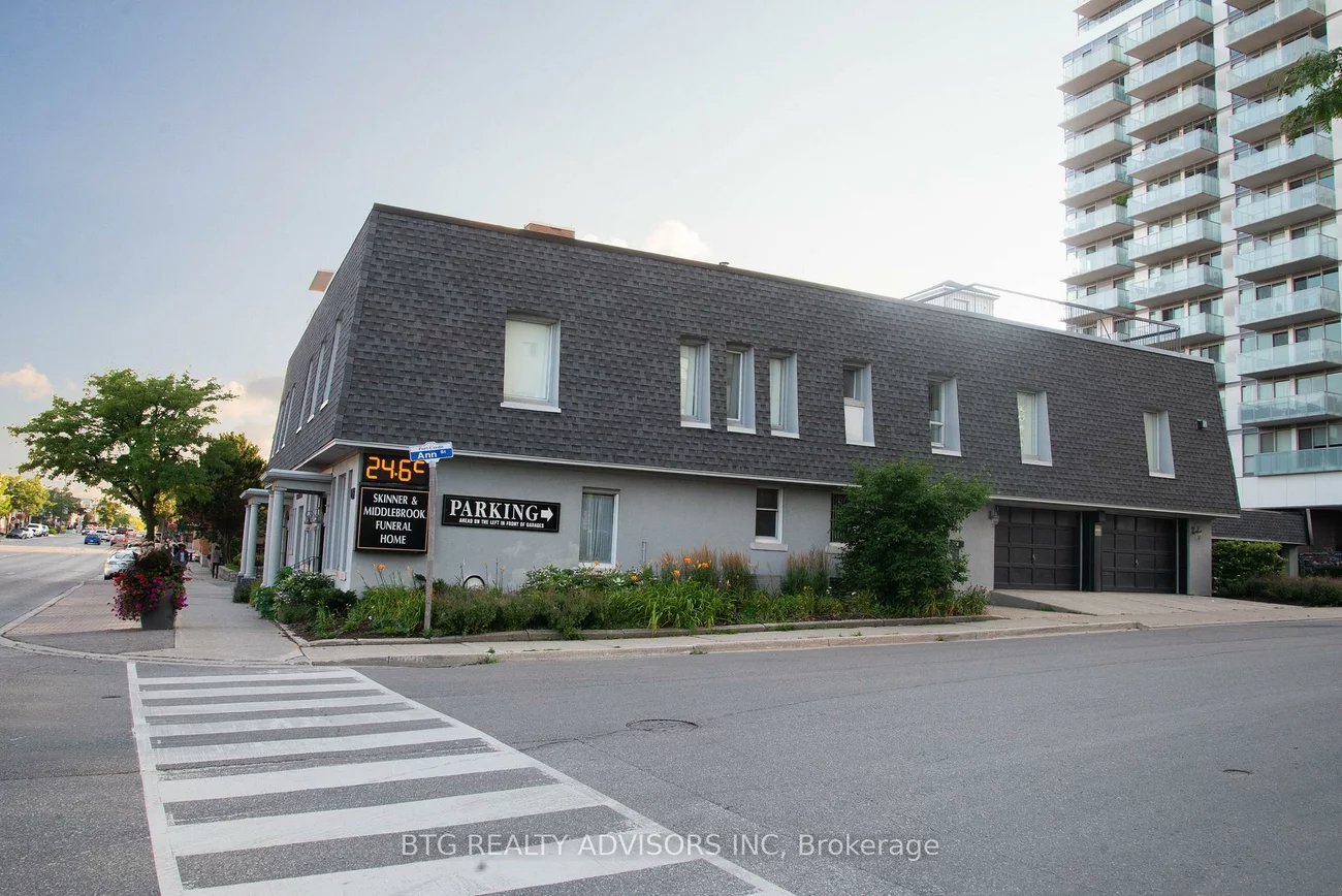 128, Lakeshore, Port Credit, Mississauga