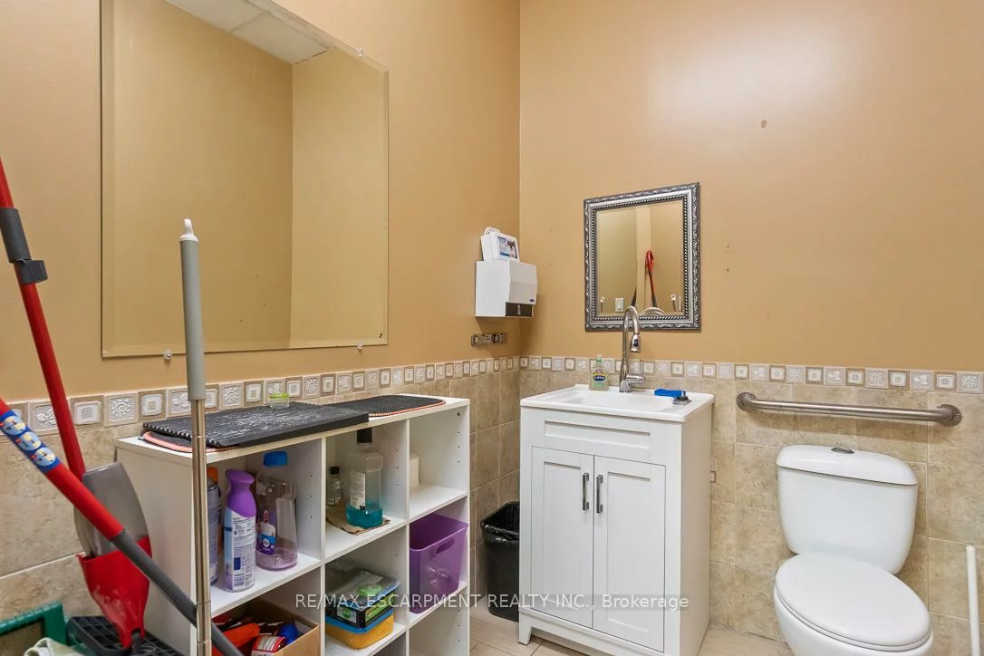 1248, Dundas, Dixie, Mississauga