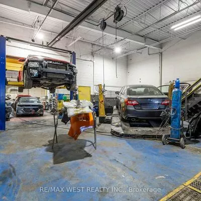 7089, Torbram, Northeast, Mississauga