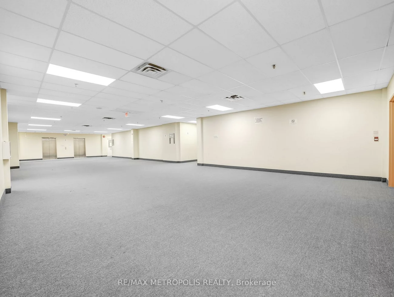 1550, South Gateway, Northeast, Mississauga