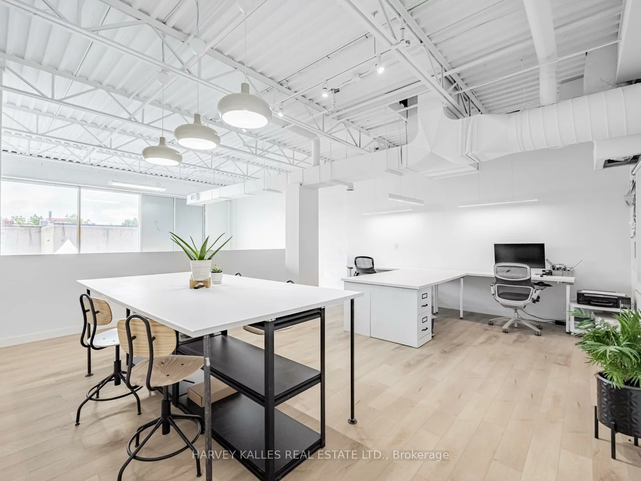1215, Queensway, Dixie, Mississauga