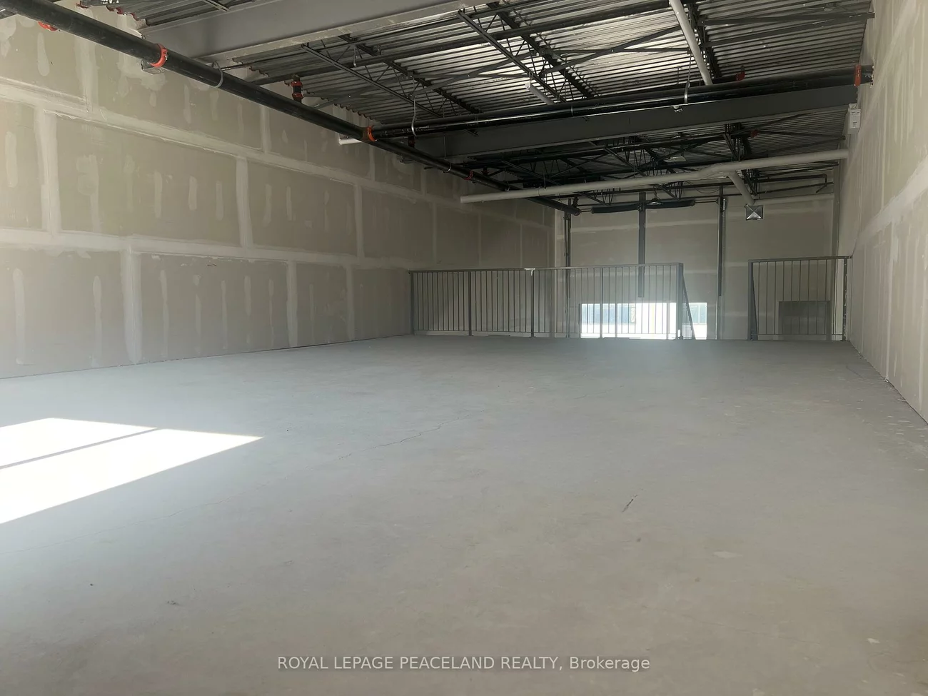 5270, Solar, Airport Corporate, Mississauga