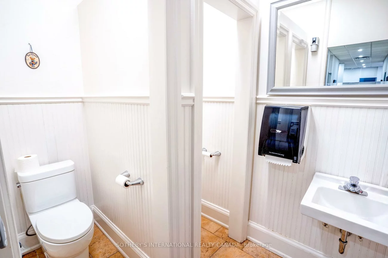 1146, Aerowood, Northeast, Mississauga