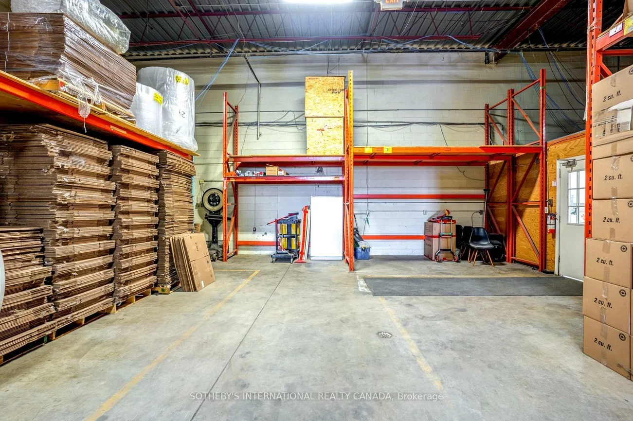 1146, Aerowood, Northeast, Mississauga
