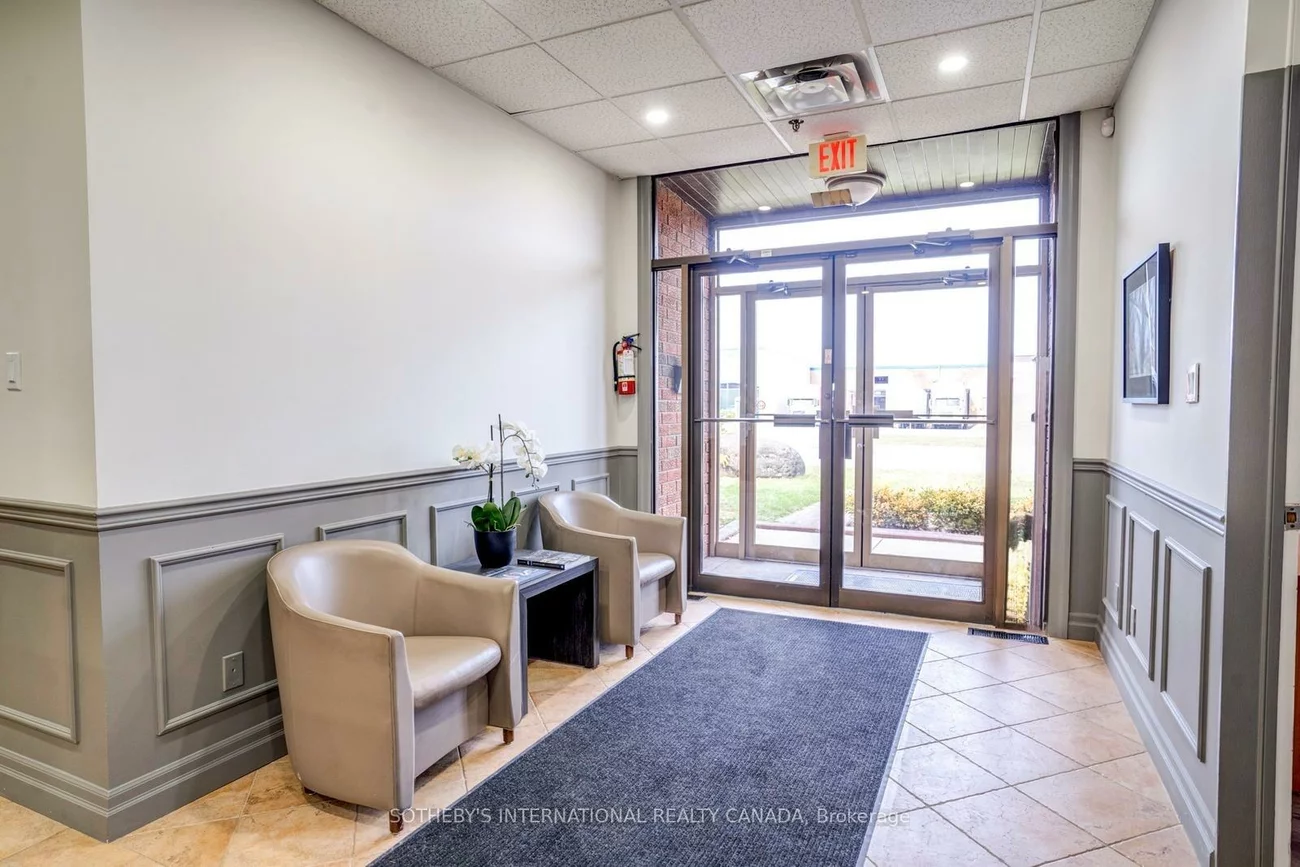 1146, Aerowood, Northeast, Mississauga