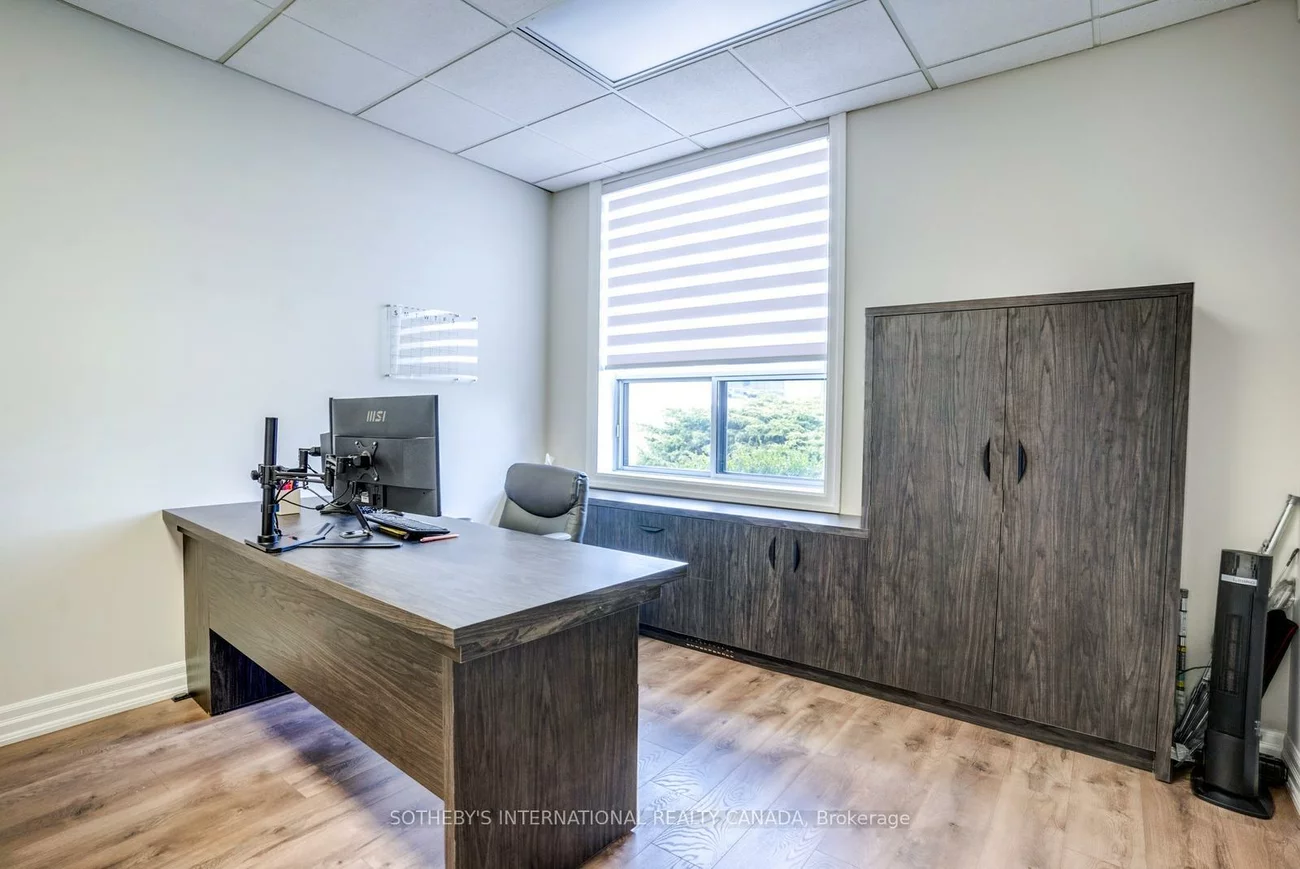 1146, Aerowood, Northeast, Mississauga