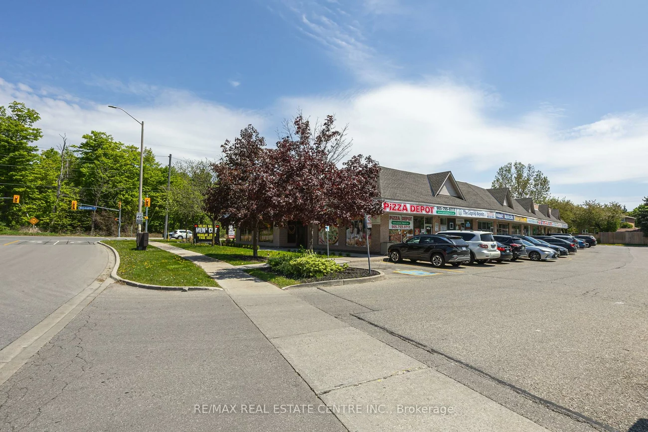 1075, Ceremonial, Hurontario, Mississauga
