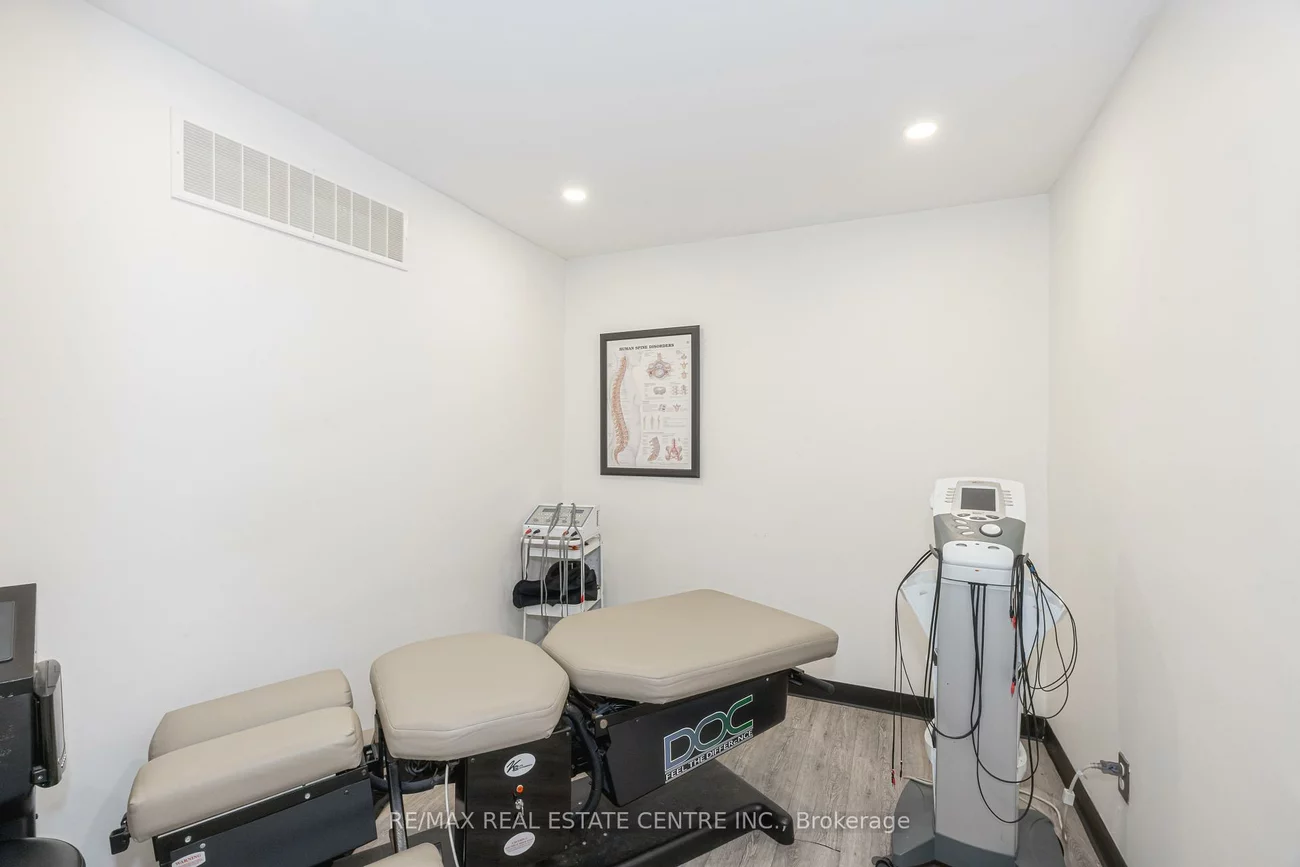 1075, Ceremonial, Hurontario, Mississauga