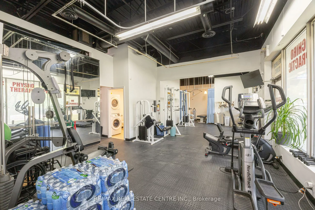 1075, Ceremonial, Hurontario, Mississauga