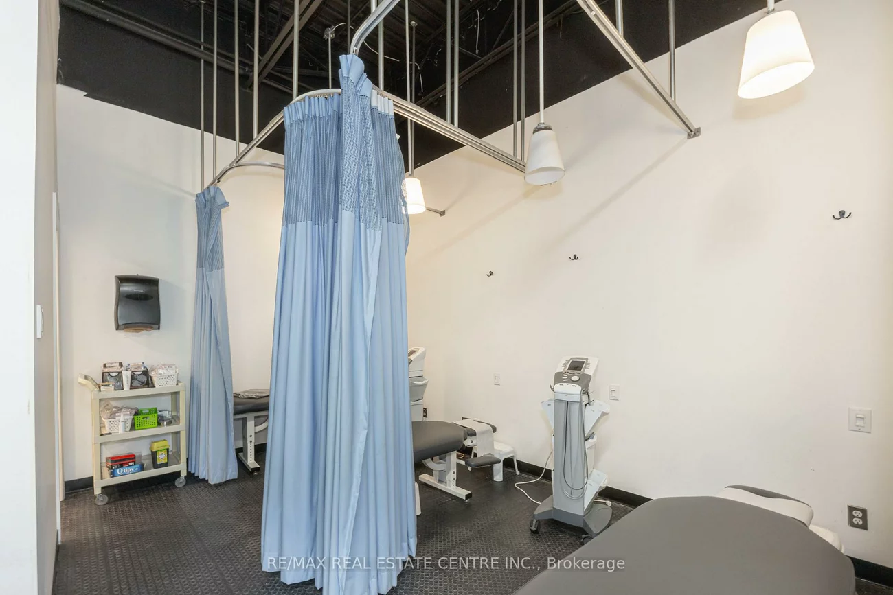 1075, Ceremonial, Hurontario, Mississauga