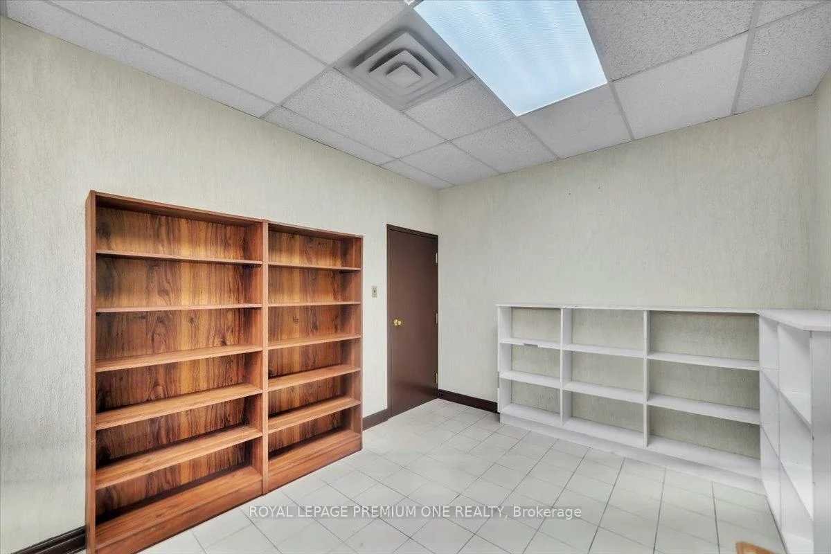 3530, Derry, Northeast, Mississauga
