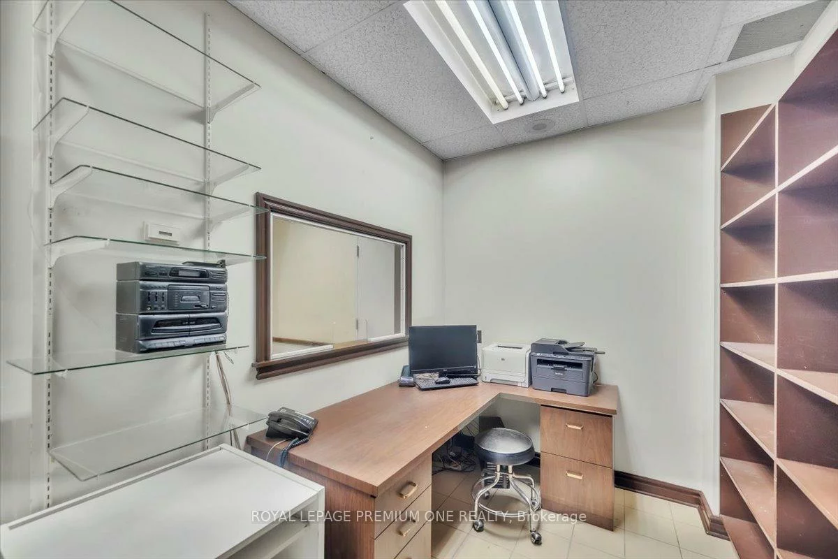 3530, Derry, Northeast, Mississauga
