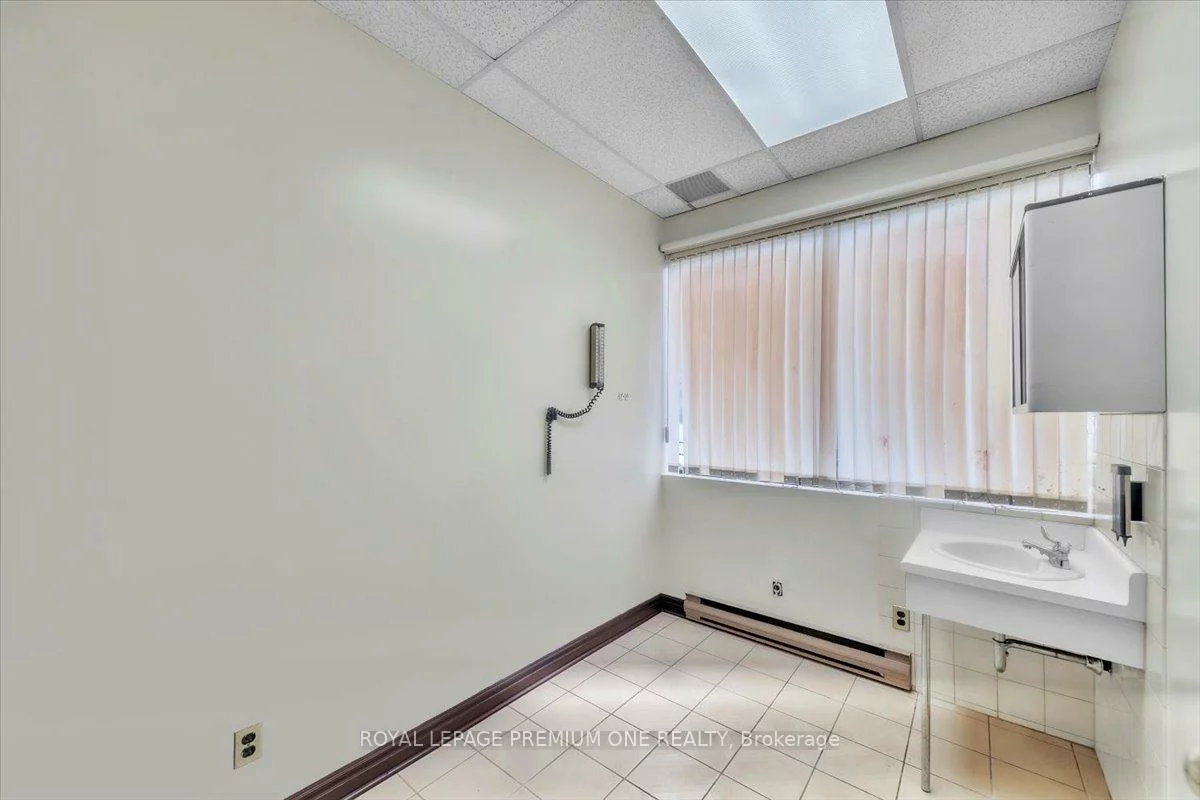 3530, Derry, Northeast, Mississauga