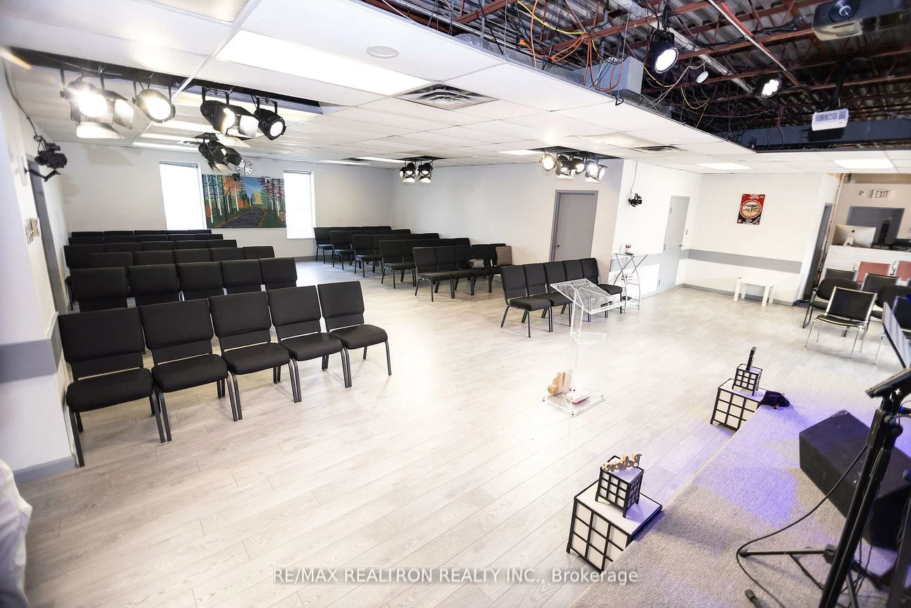 5920, Atlantic, Northeast, Mississauga