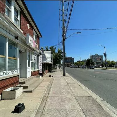 37, Dundas, Cooksville, Mississauga