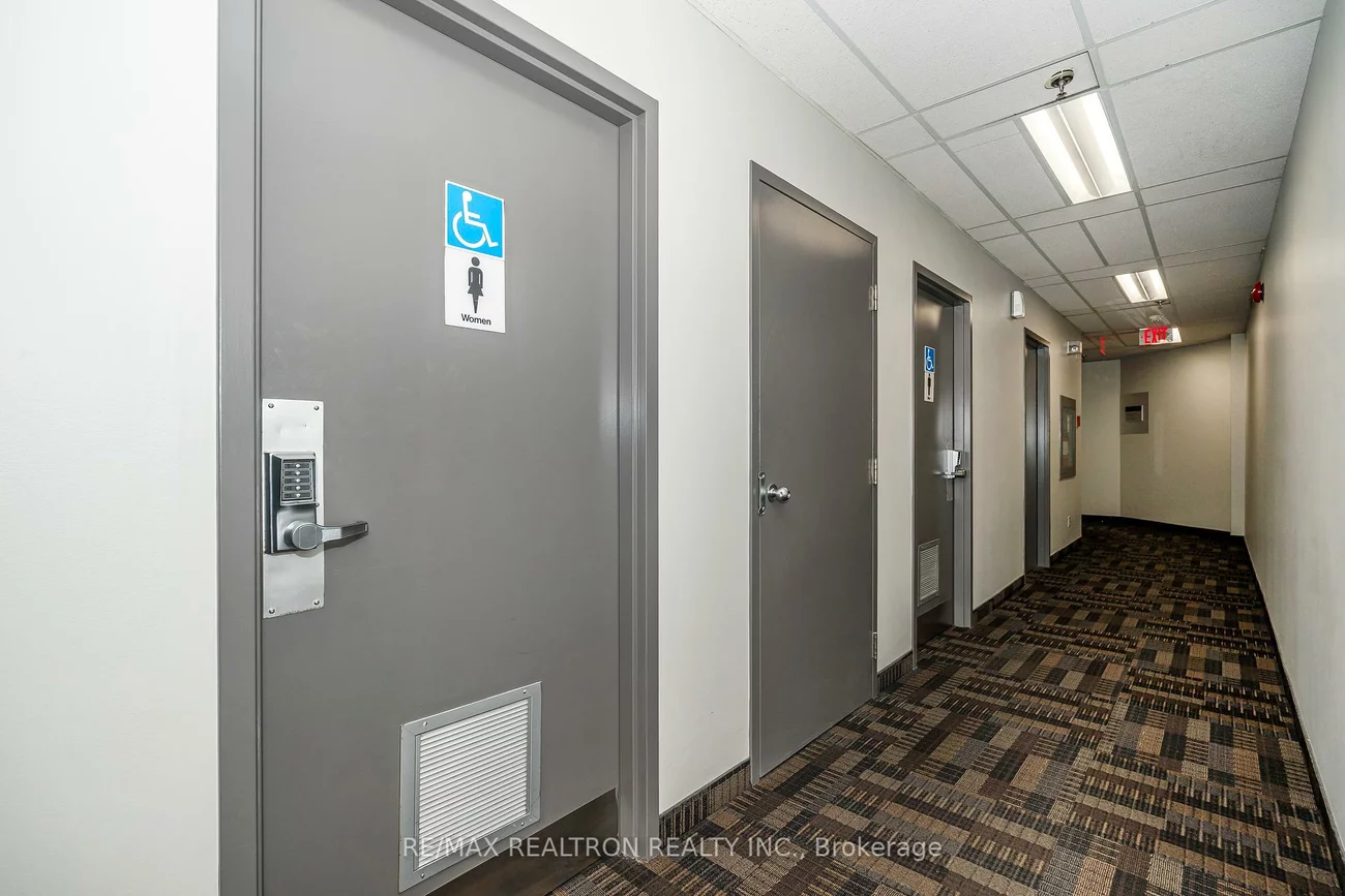 2800, Skymark, Airport Corporate, Mississauga