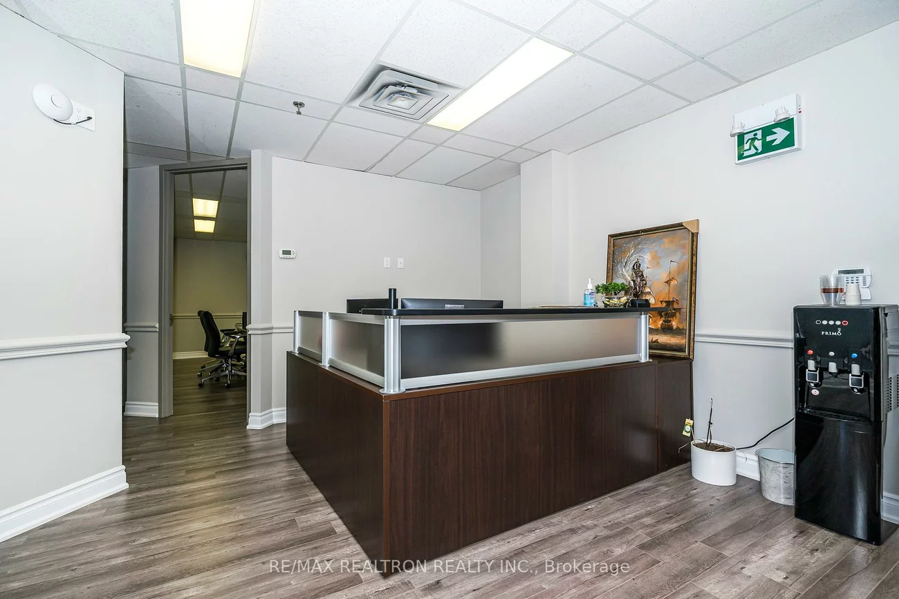 2800, Skymark, Airport Corporate, Mississauga