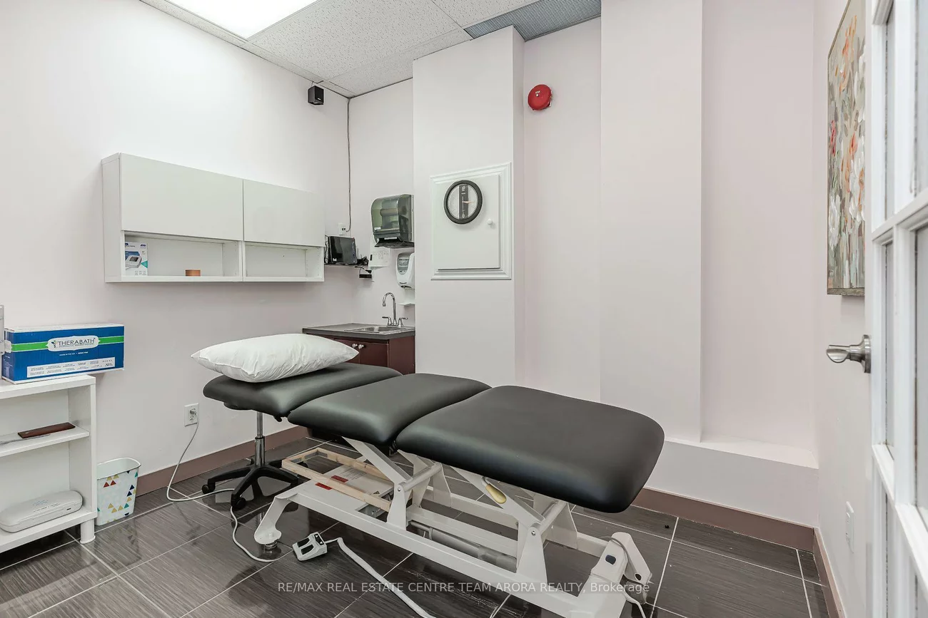 1550, South Gateway, Northeast, Mississauga