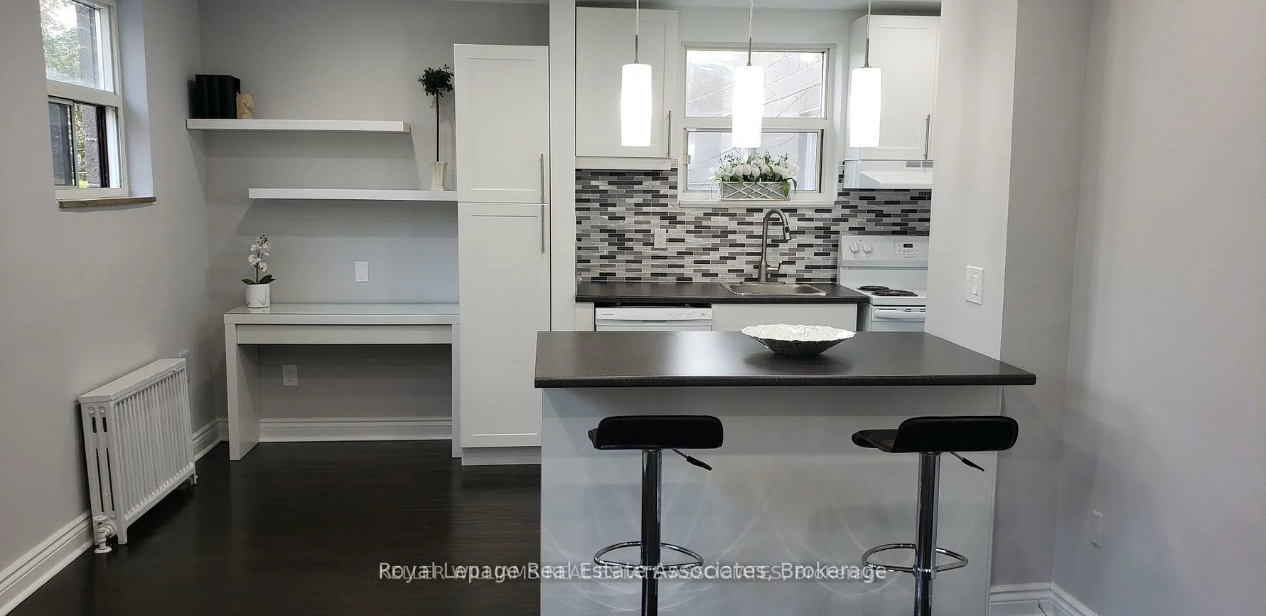 233, Lakeshore, Port Credit, Mississauga