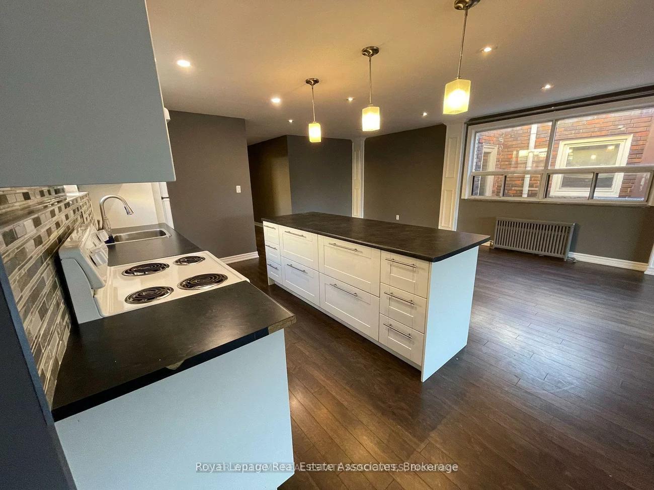 233, Lakeshore, Port Credit, Mississauga