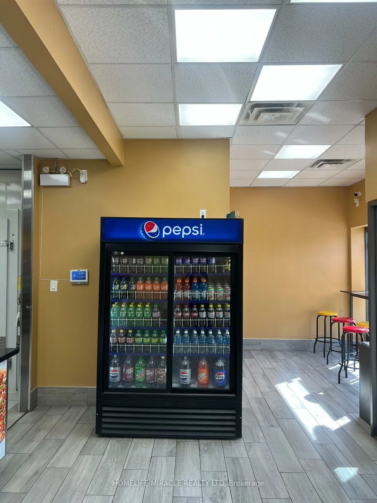 1706, Dundas, Dixie, Mississauga