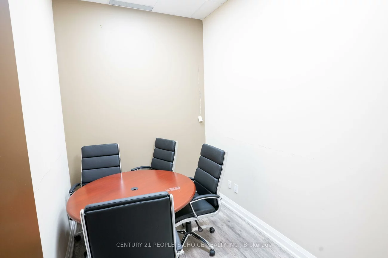 5160, EXPLORER, Airport Corporate, Mississauga