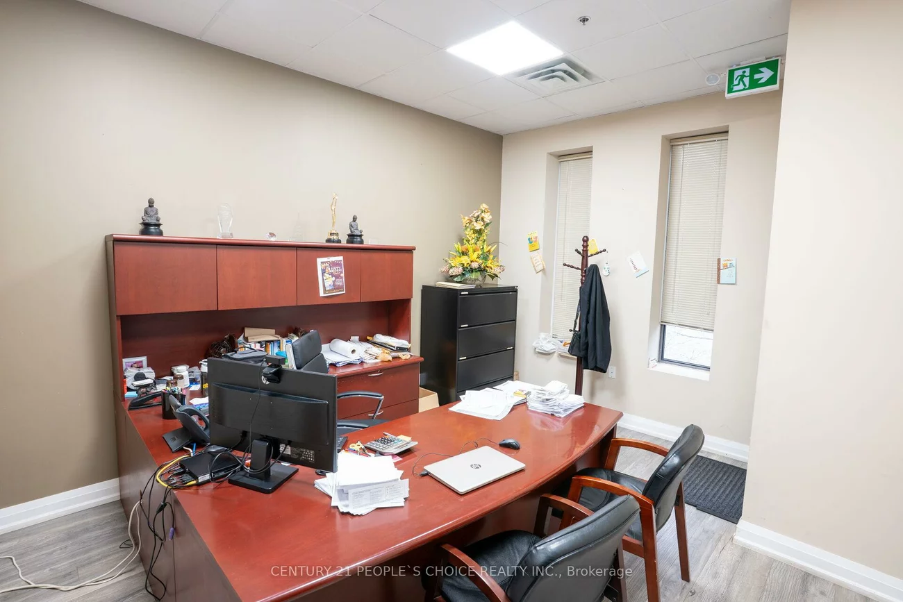 5160, EXPLORER, Airport Corporate, Mississauga