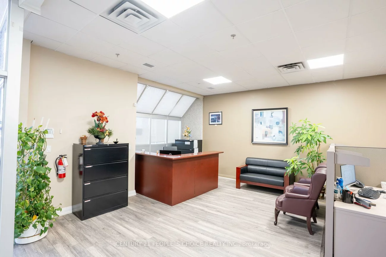 5160, EXPLORER, Airport Corporate, Mississauga