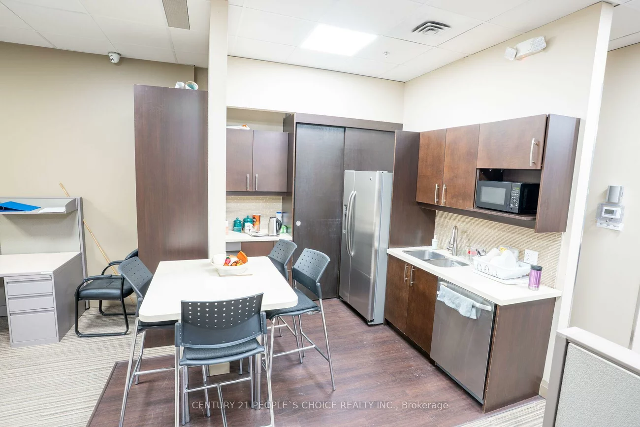 5160, EXPLORER, Airport Corporate, Mississauga