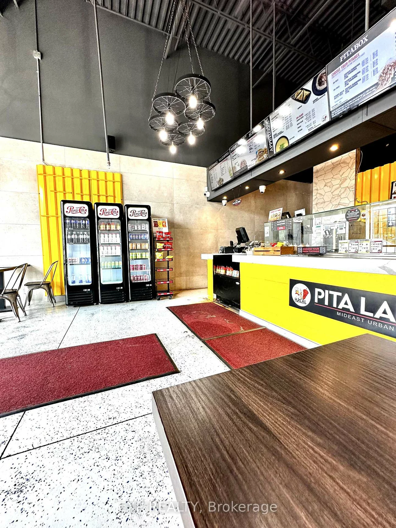 70, World, Gateway, Mississauga