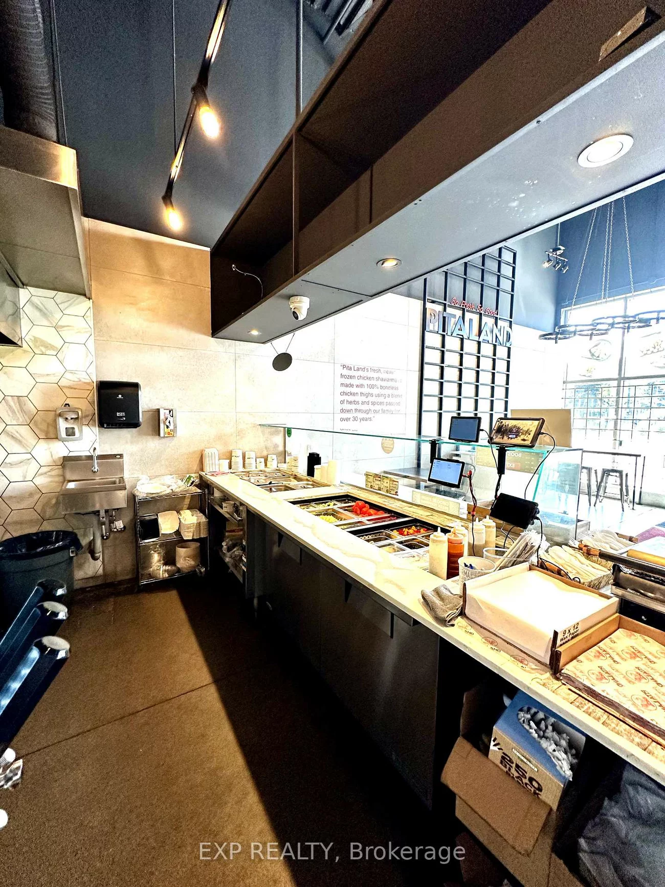 70, World, Gateway, Mississauga