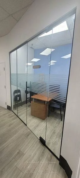 5160, Explorer, Airport Corporate, Mississauga
