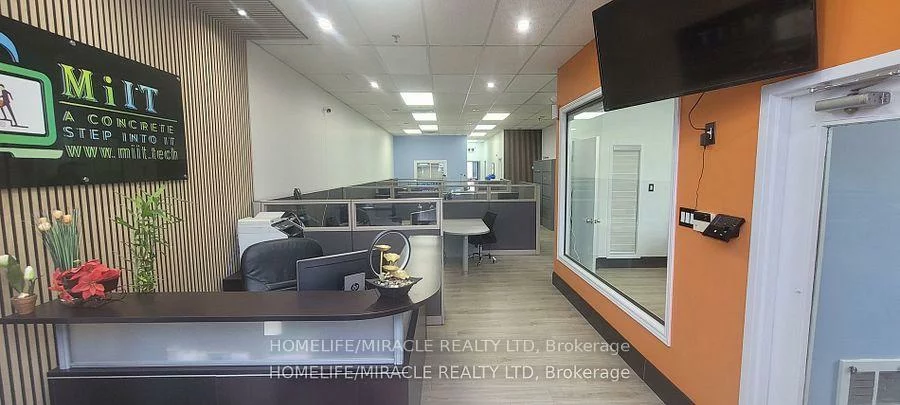 5160, Explorer, Airport Corporate, Mississauga