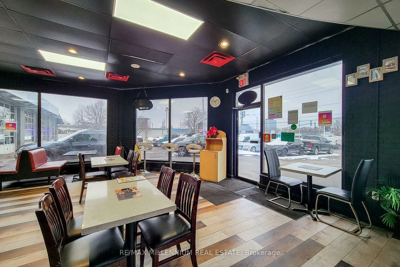 2121, Dundas, Dixie, Mississauga